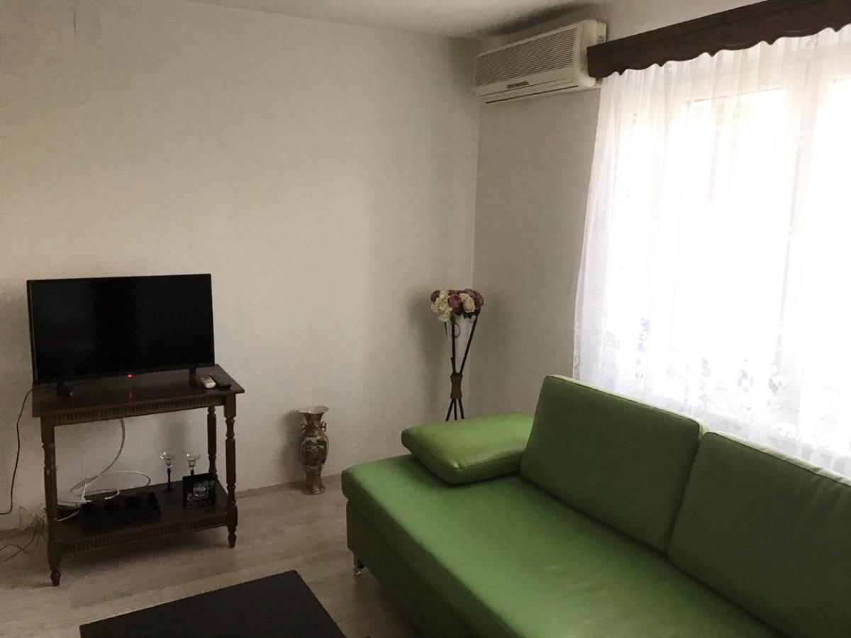Lydia Center Apartment Veles Bagian luar foto